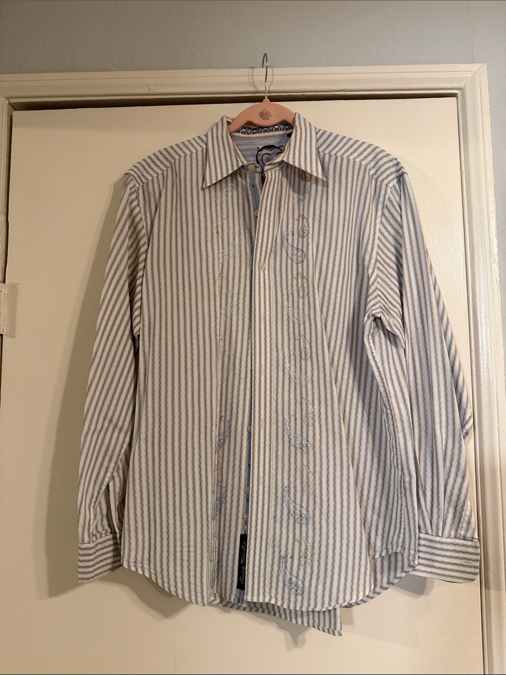 Robert Graham Light Blue & White Striped Button-Down Shirt